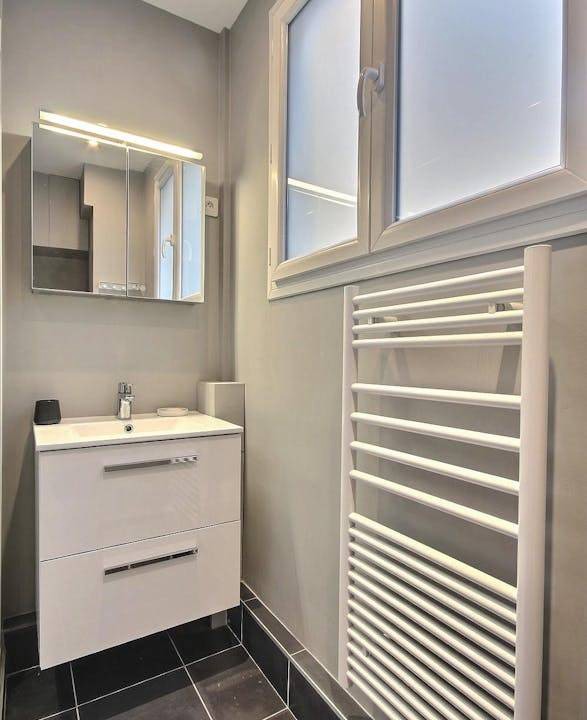 Photo of Bathroom in Notre-Dame-des-Champs