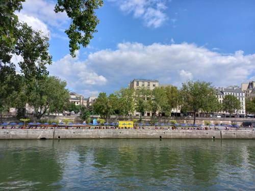 Photo of Buildings in 4th Arrondissement