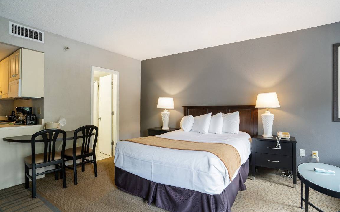 Photo of Bedroom in Florida Center