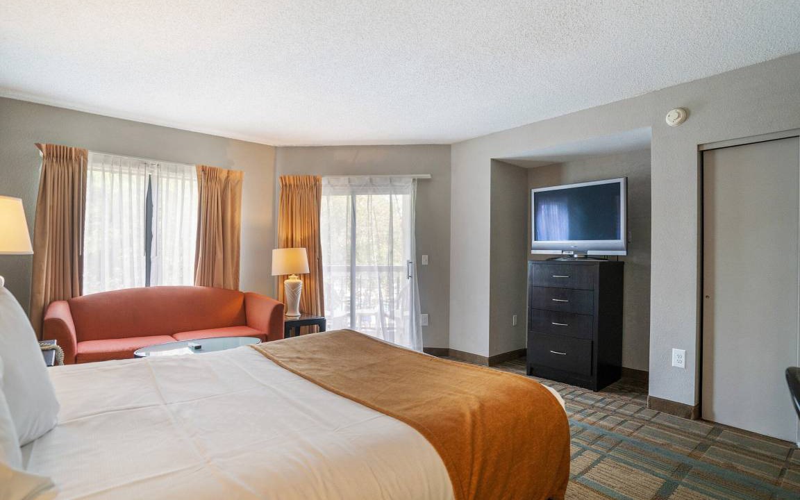 Photo of Bedroom in Florida Center