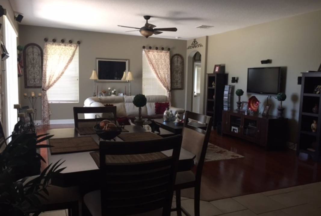 Photo of Livingroom in Winter Garden