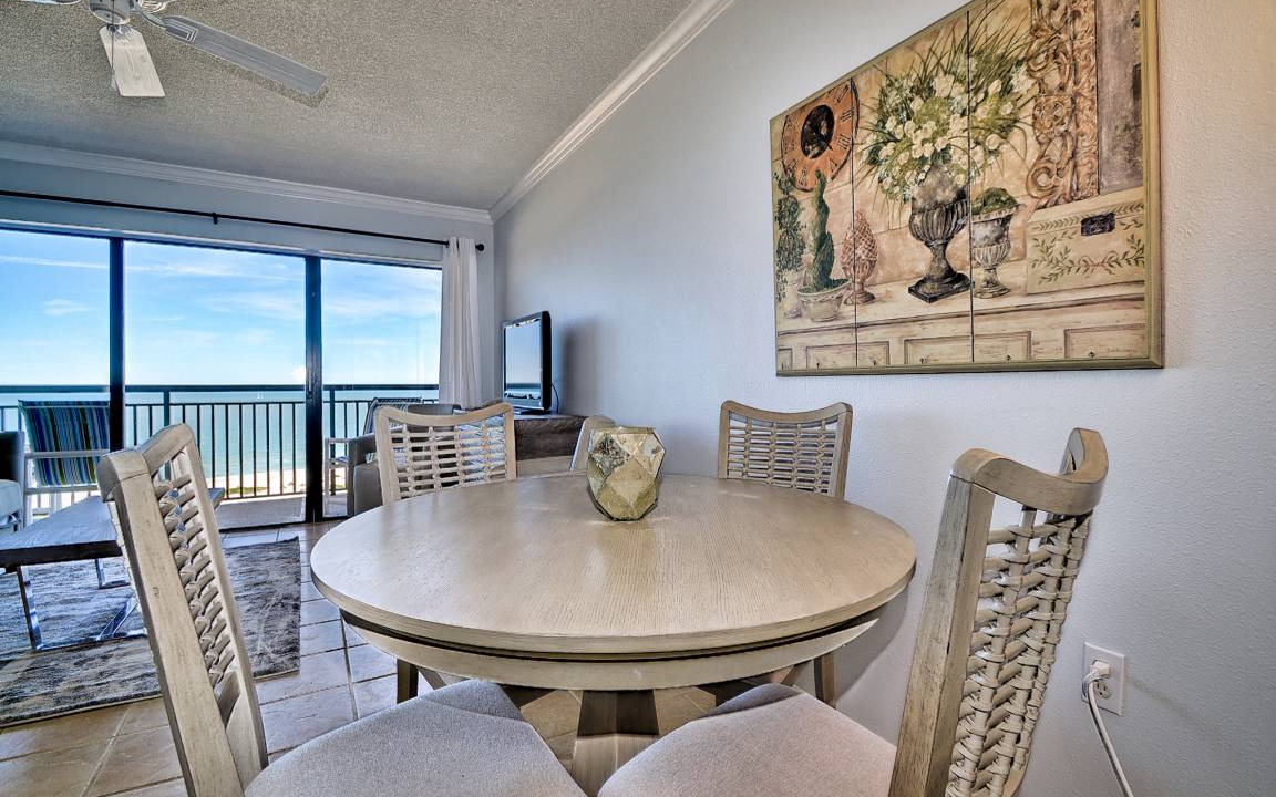 Photo of Livingroom in Sand Key
