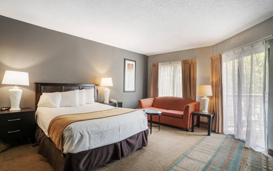 Photo of Bedroom in Florida Center