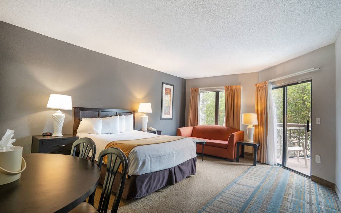 Photo of Bedroom in Florida Center
