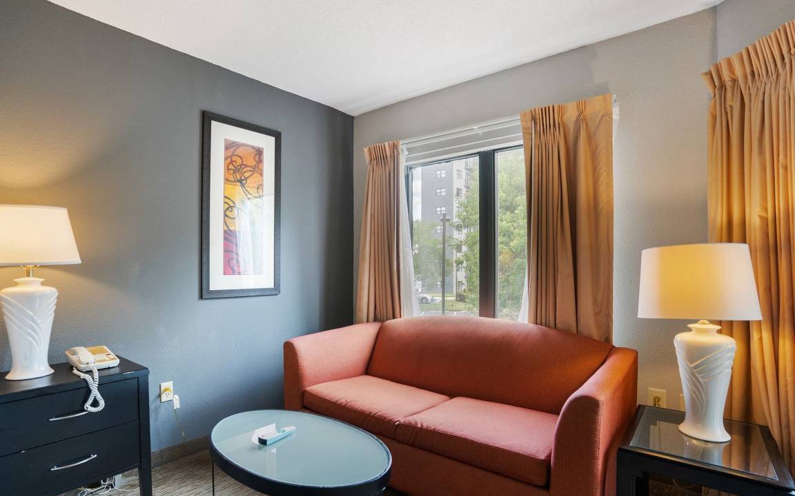 Photo of Livingroom in Florida Center