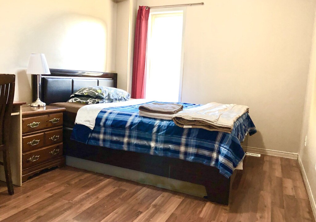 Photo of Bedroom in Village at York University