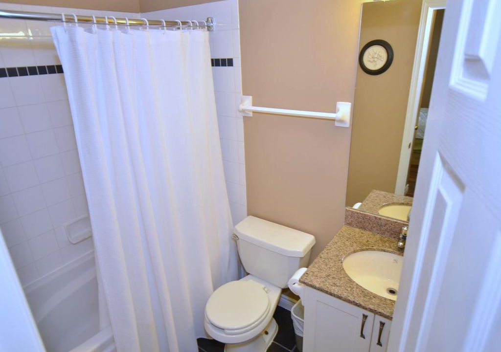 Photo of Bathroom in Craigleith