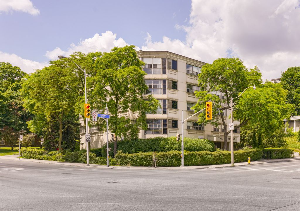 Photo of Buildings in High Park North