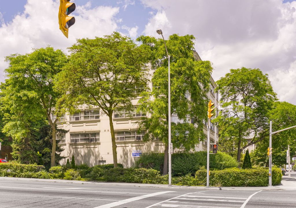 Photo of Buildings in High Park North