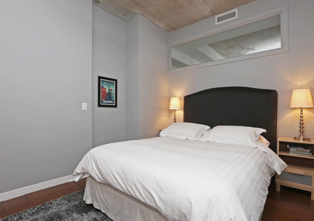 Photo of Bedroom in Fashion District