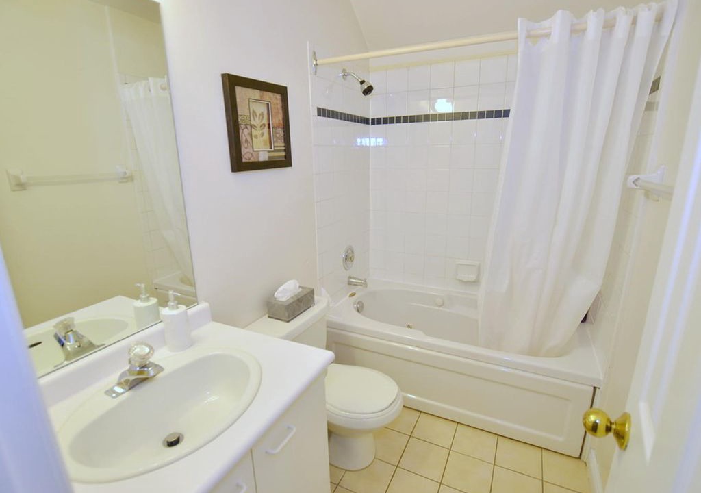 Photo of Bathroom in Craigleith