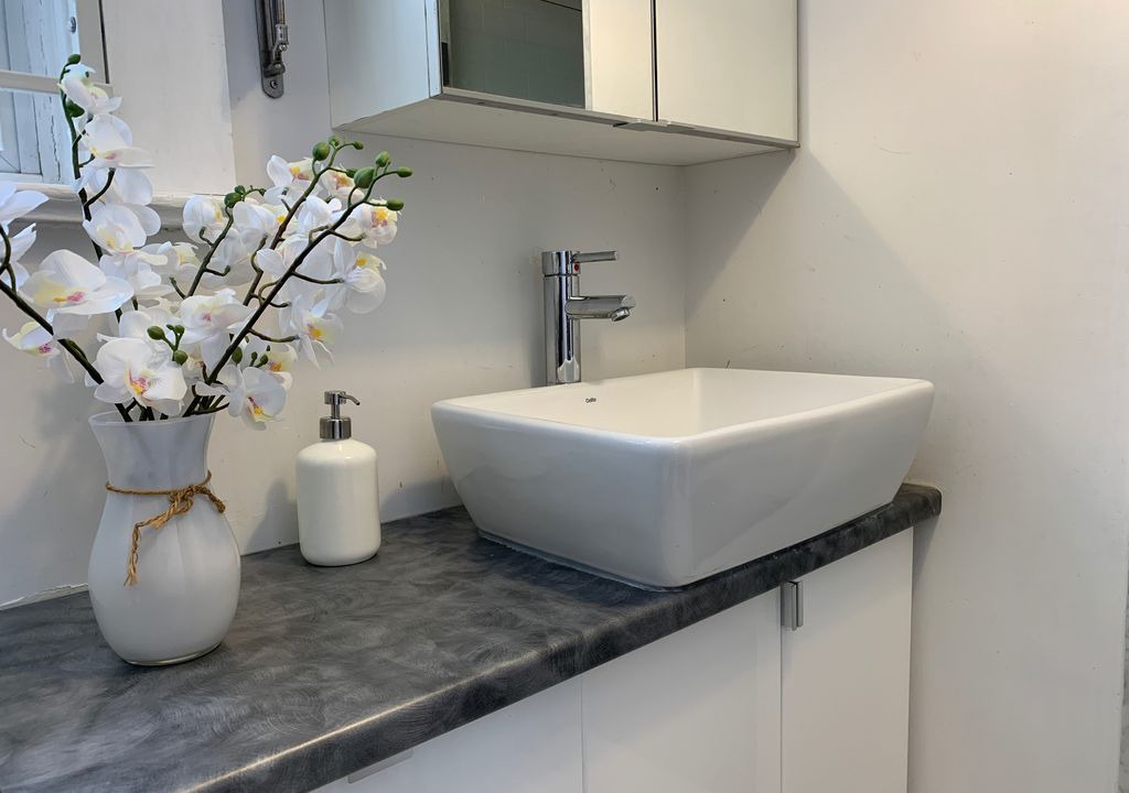 Photo of Bathroom in Parkdale