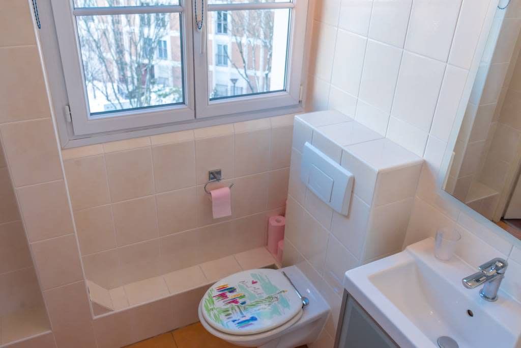 Photo of Bathroom in Parc-de-Montsouris
