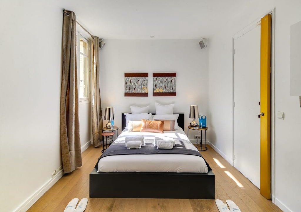Photo of Bedroom in Champs-Elysees