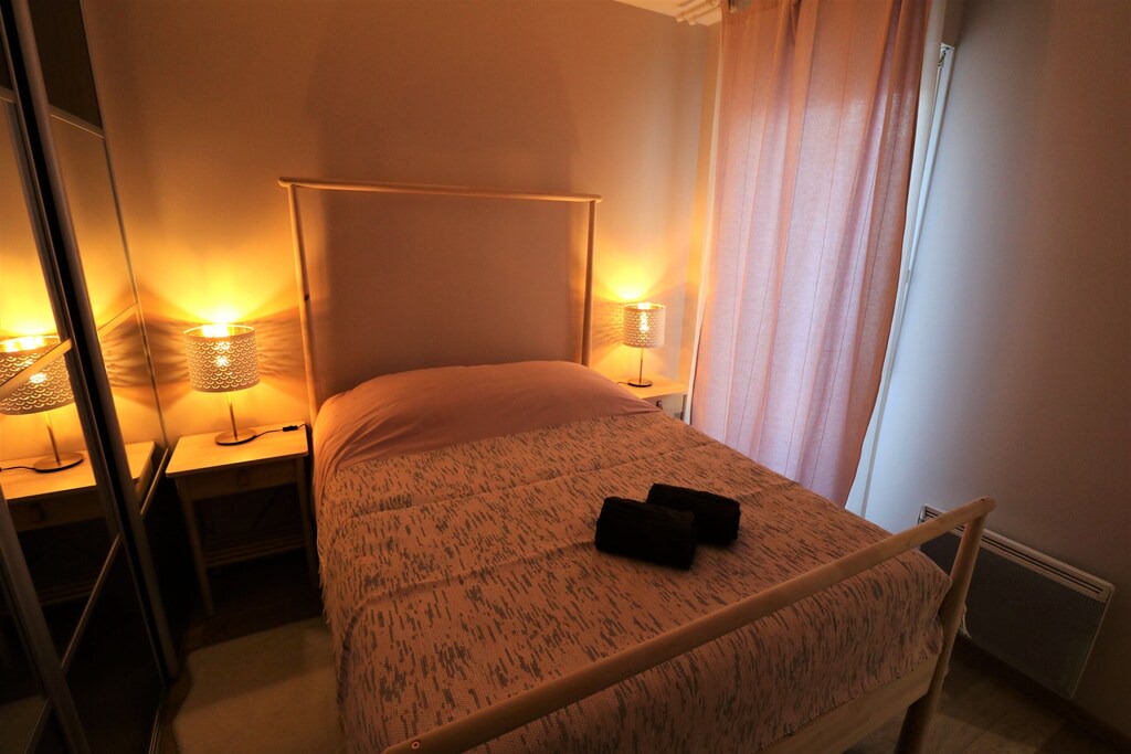 Photo of Bedroom in Aubervilliers