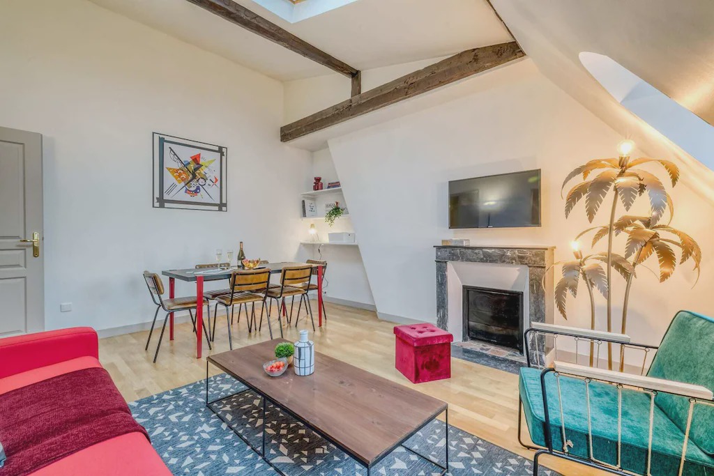 Photo of Livingroom in Champs-Elysees