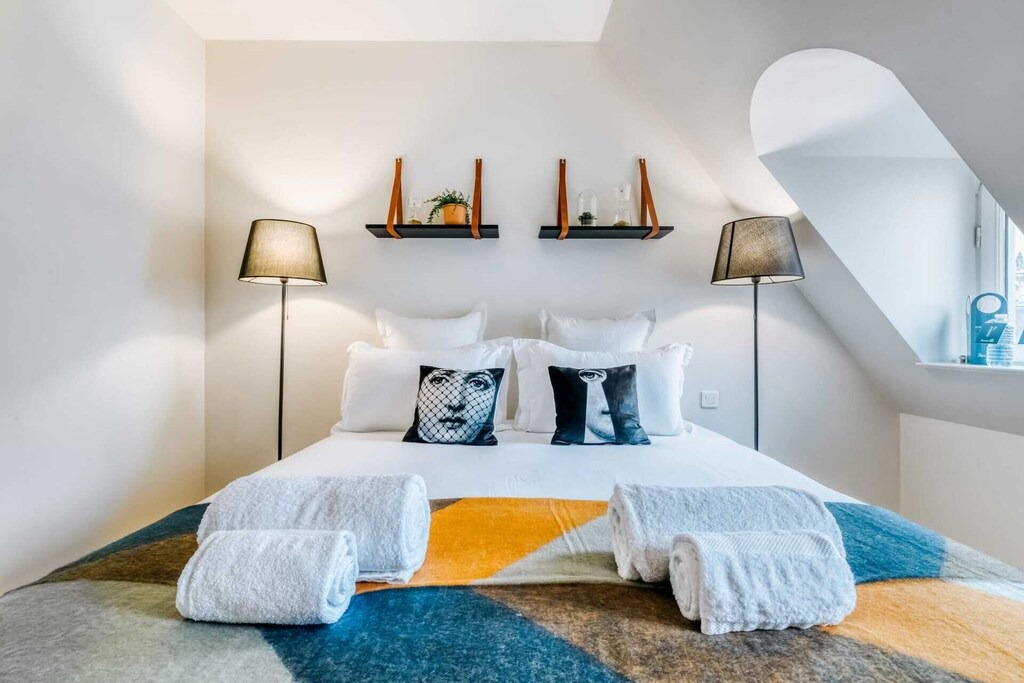 Photo of Bedroom in Champs-Elysees