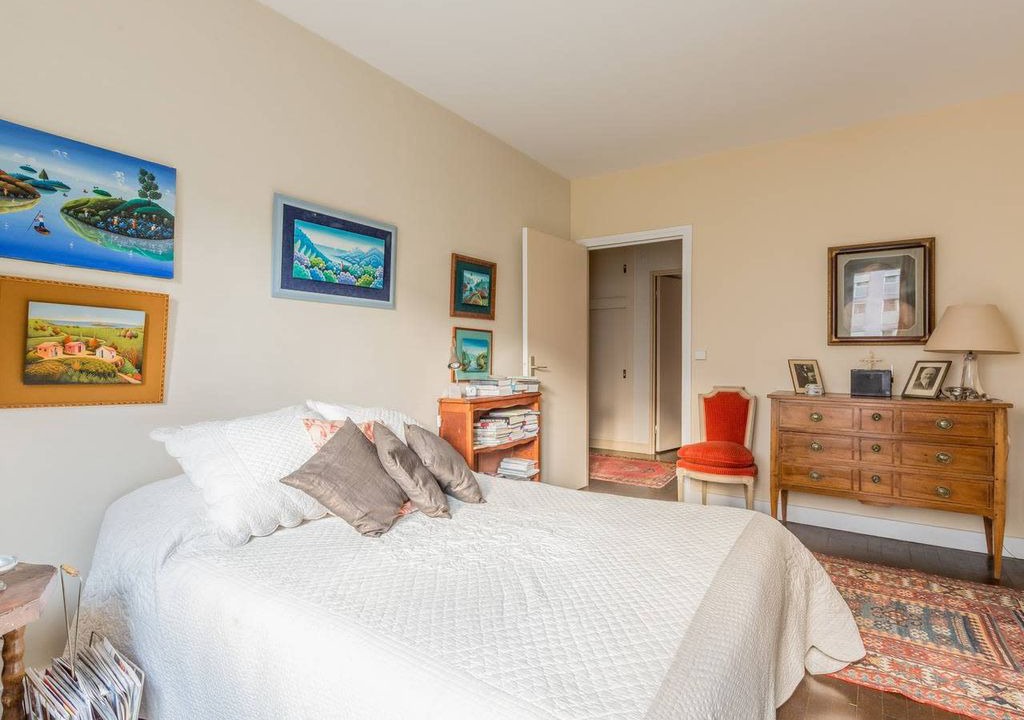 Photo of Bedroom in Grenelle