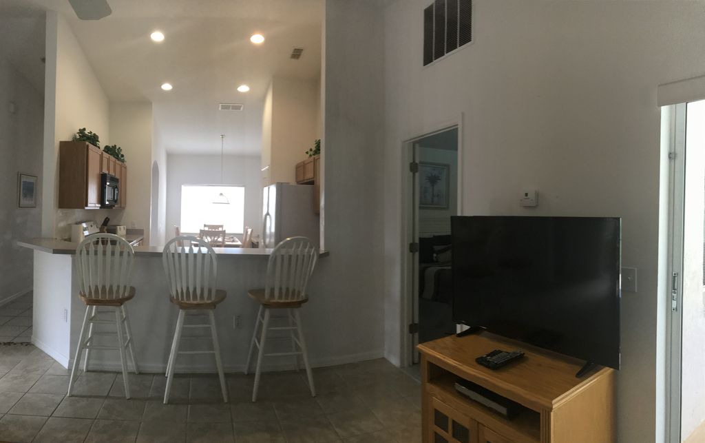 Photo of Livingroom in Hillcrest Estates