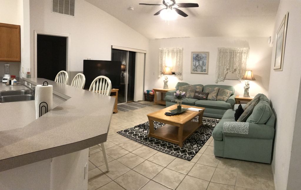 Photo of Livingroom in Hillcrest Estates