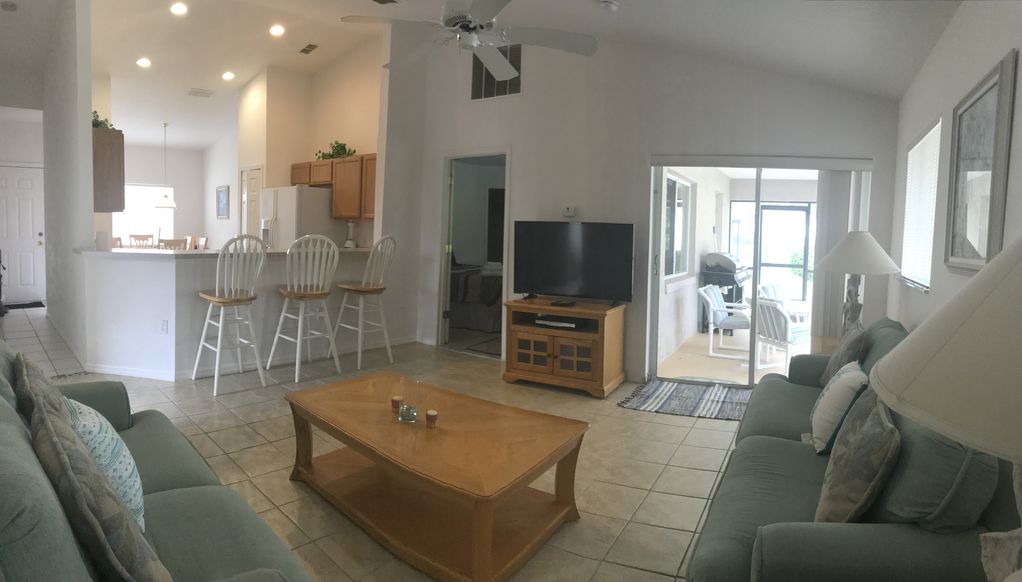 Photo of Livingroom in Hillcrest Estates