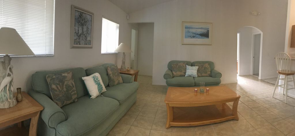 Photo of Livingroom in Hillcrest Estates