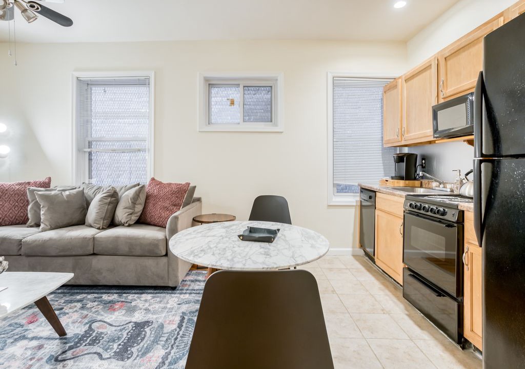 Photo of Livingroom in Center City West