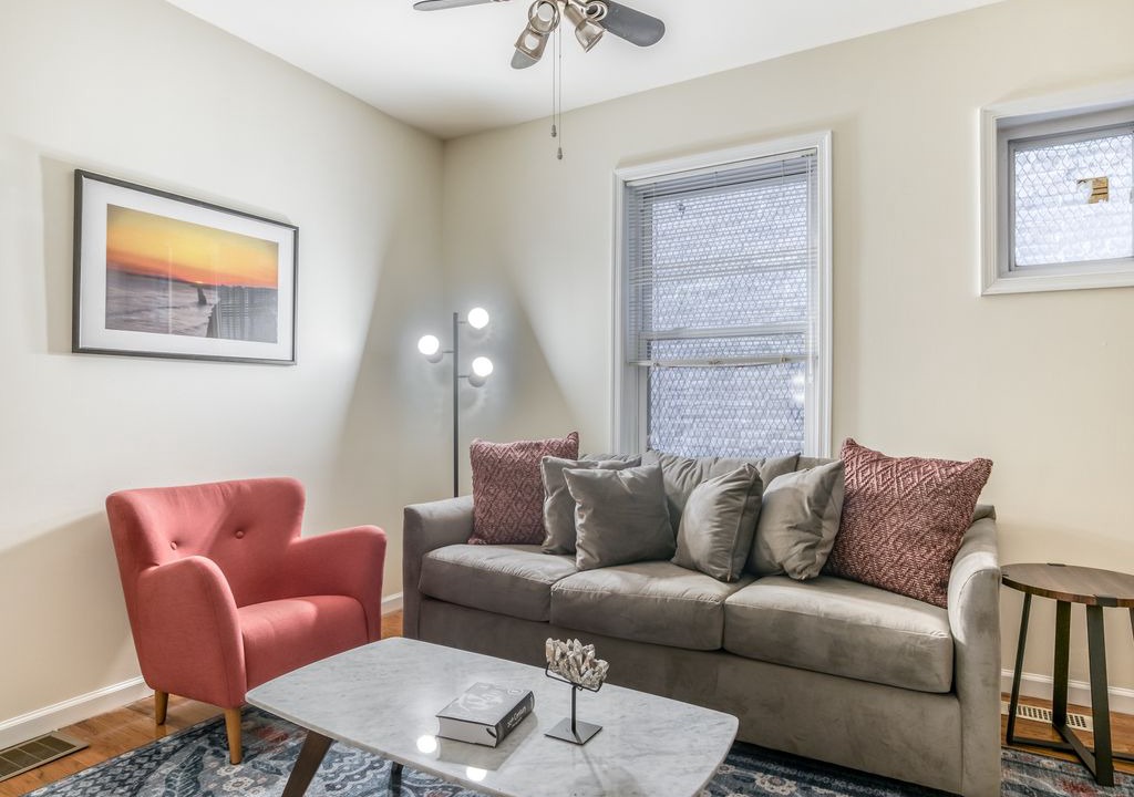 Photo of Livingroom in Center City West