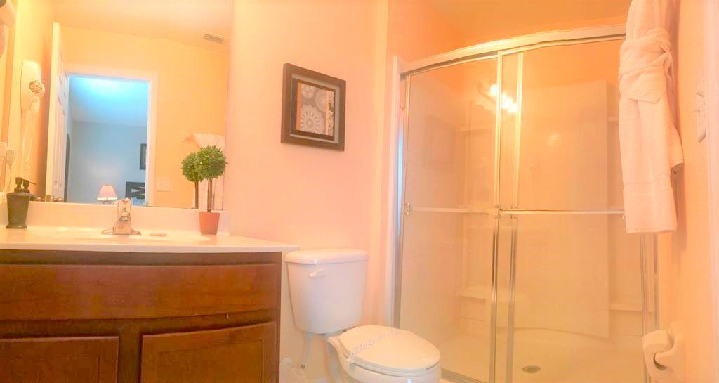 Photo of Bathroom in Seasons
