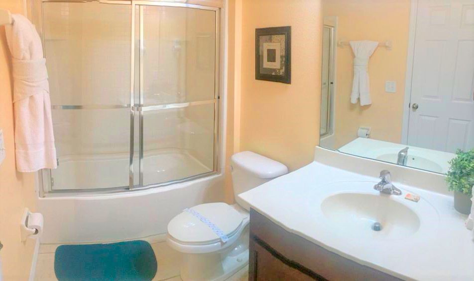 Photo of Bathroom in Seasons