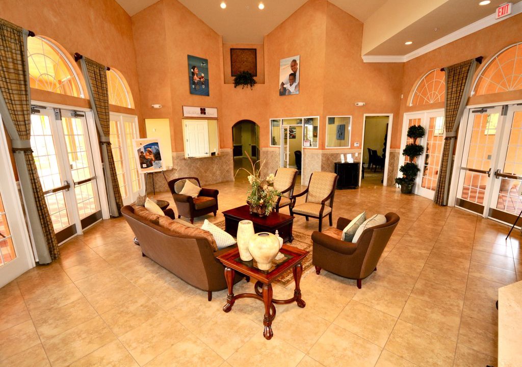 Photo of Livingroom in Seasons