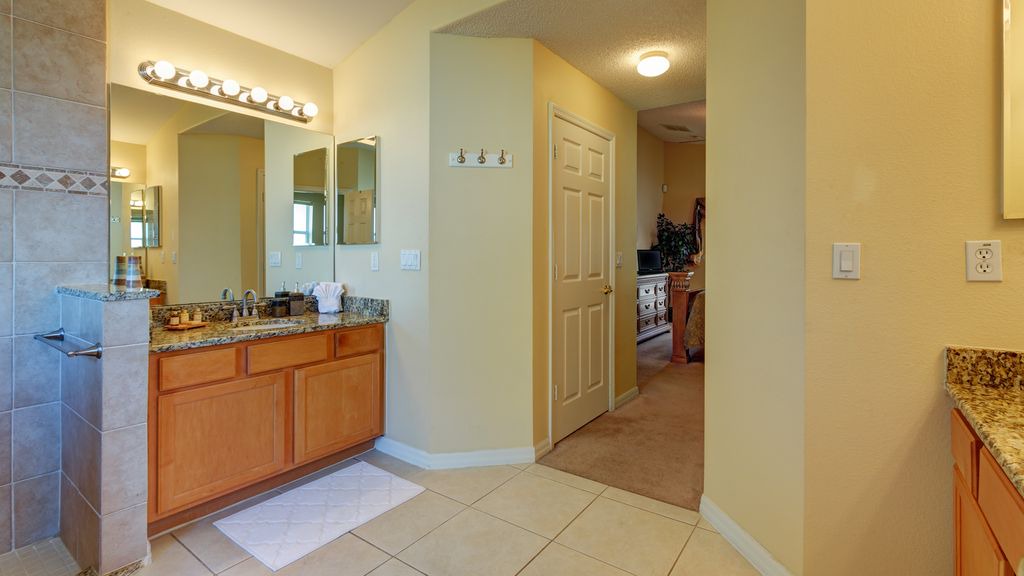 Photo of Kitchen in Orange Tree