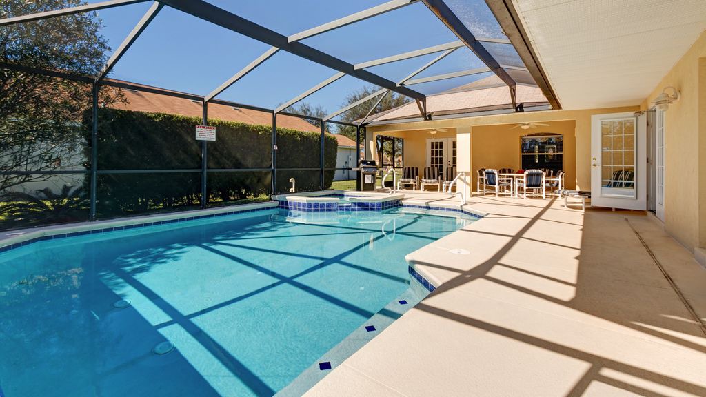 Photo of Outdoor in Orange Tree
