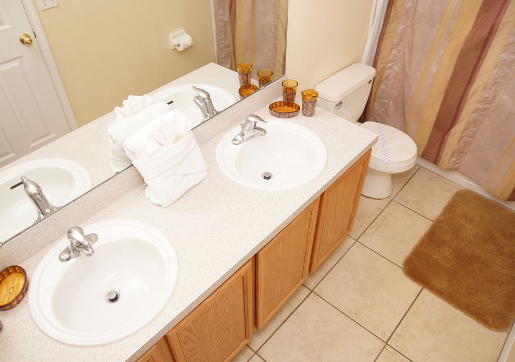 Photo of Bathroom in Crescent Lakes