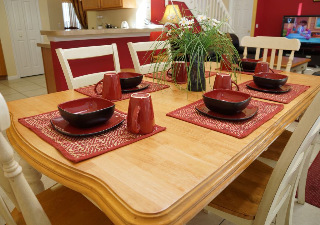 Photo of Livingroom in Crescent Lakes