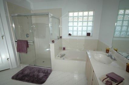 Photo of Bathroom in Windward Cay