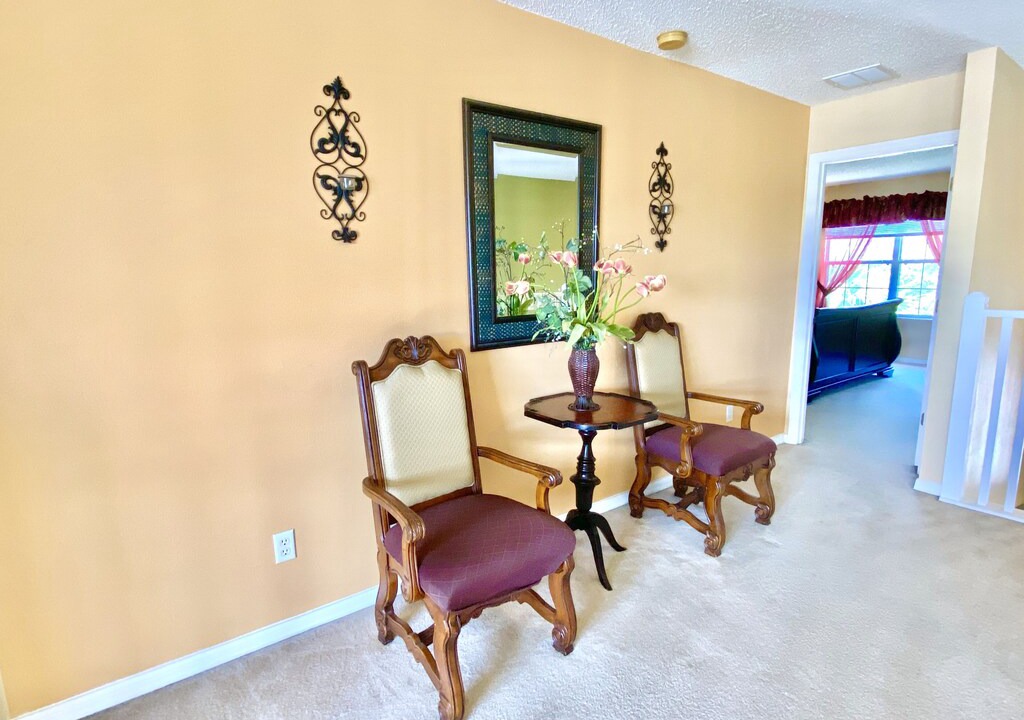 Photo of Livingroom in Seasons
