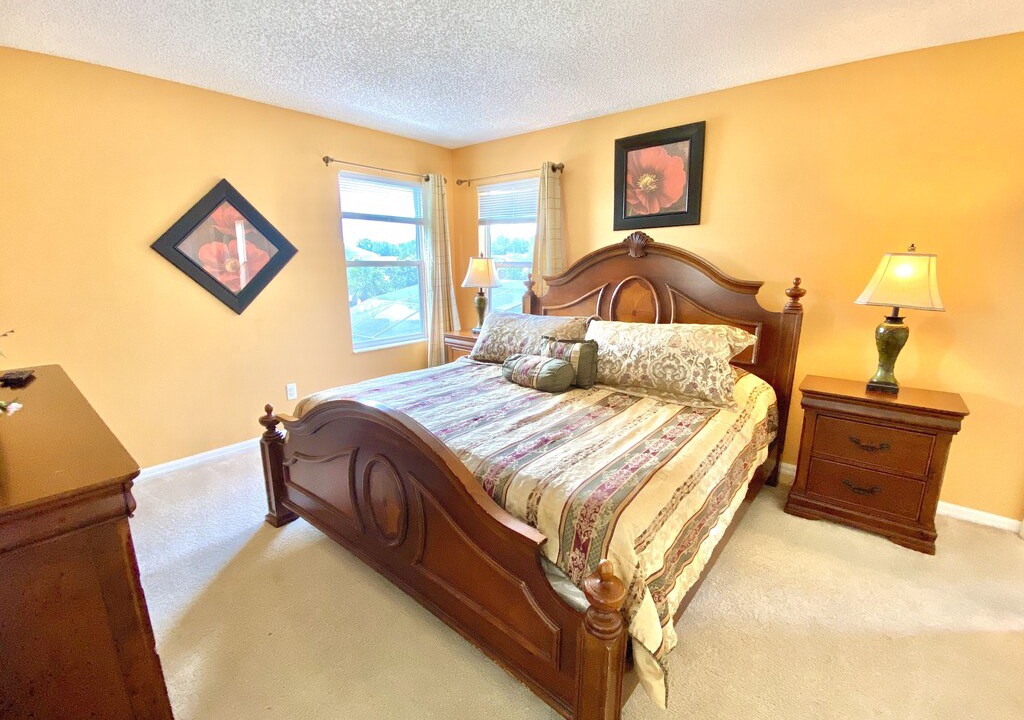Photo of Bedroom in Seasons