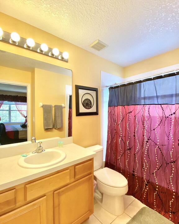 Photo of Bathroom in Seasons