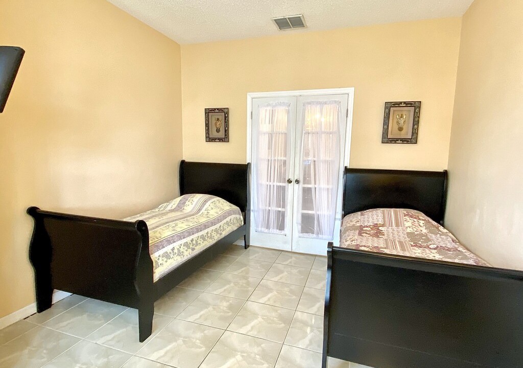 Photo of Bedroom in Seasons