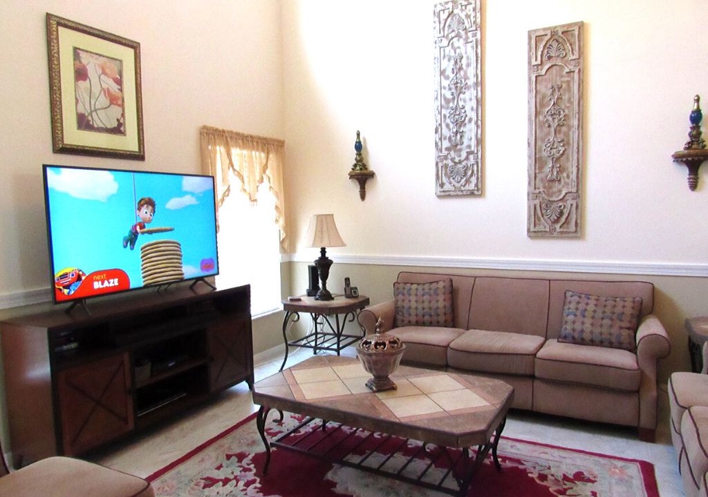 Photo of Livingroom in Lake Berkley
