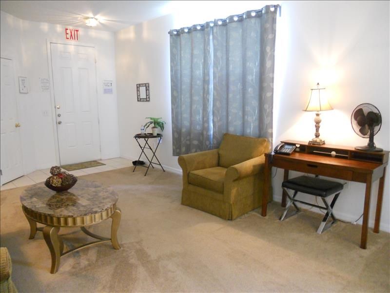 Photo of Livingroom in Windwood Bay