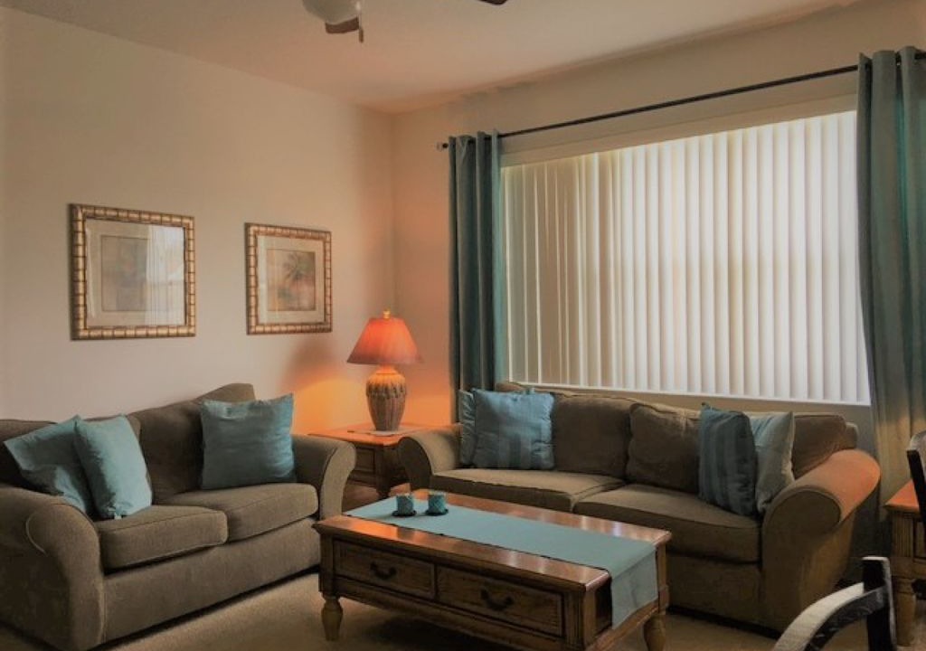 Photo of Livingroom in Windwood Bay