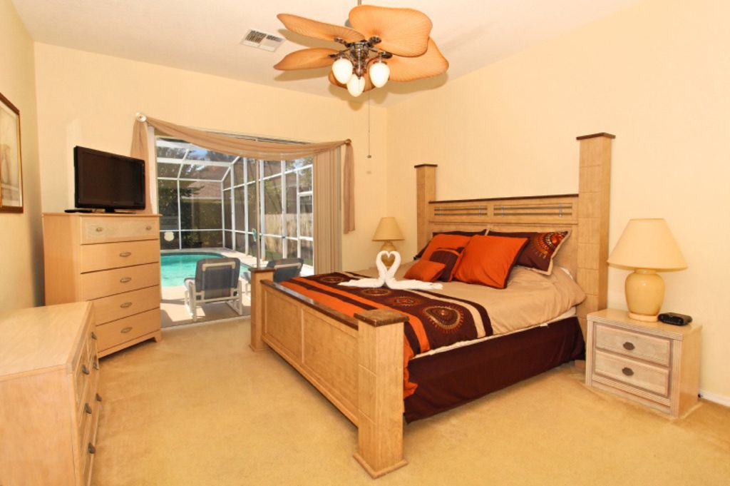 Photo of Bedroom in Ridgewood Lakes