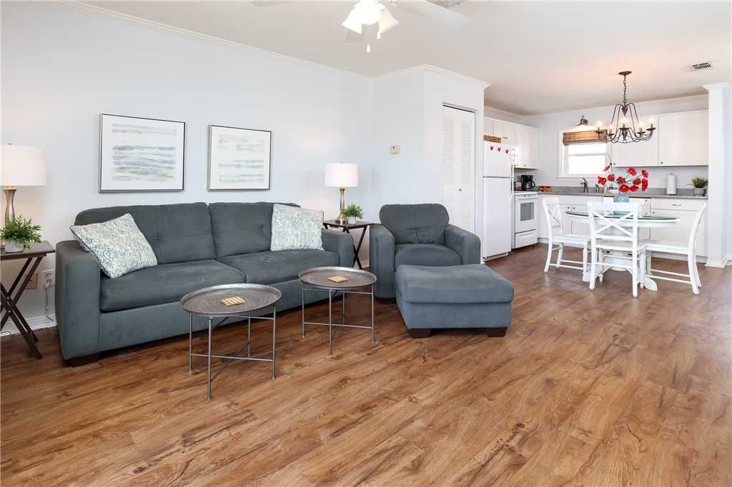 Photo of Livingroom in Fort Walton Beach