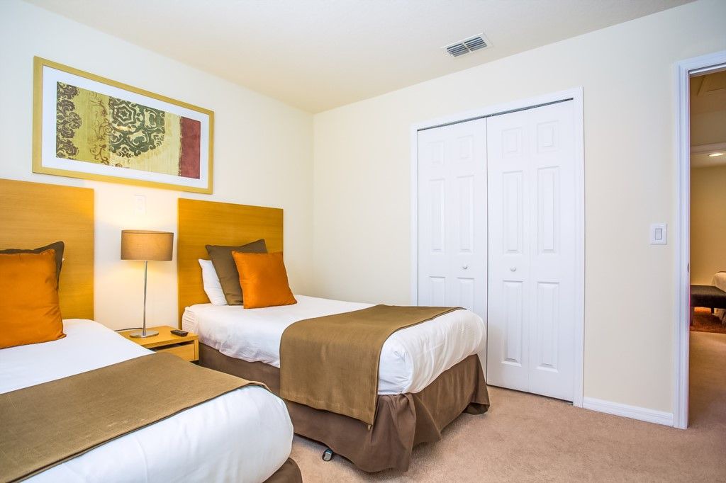 Photo of Bedroom in Sunset Lakes