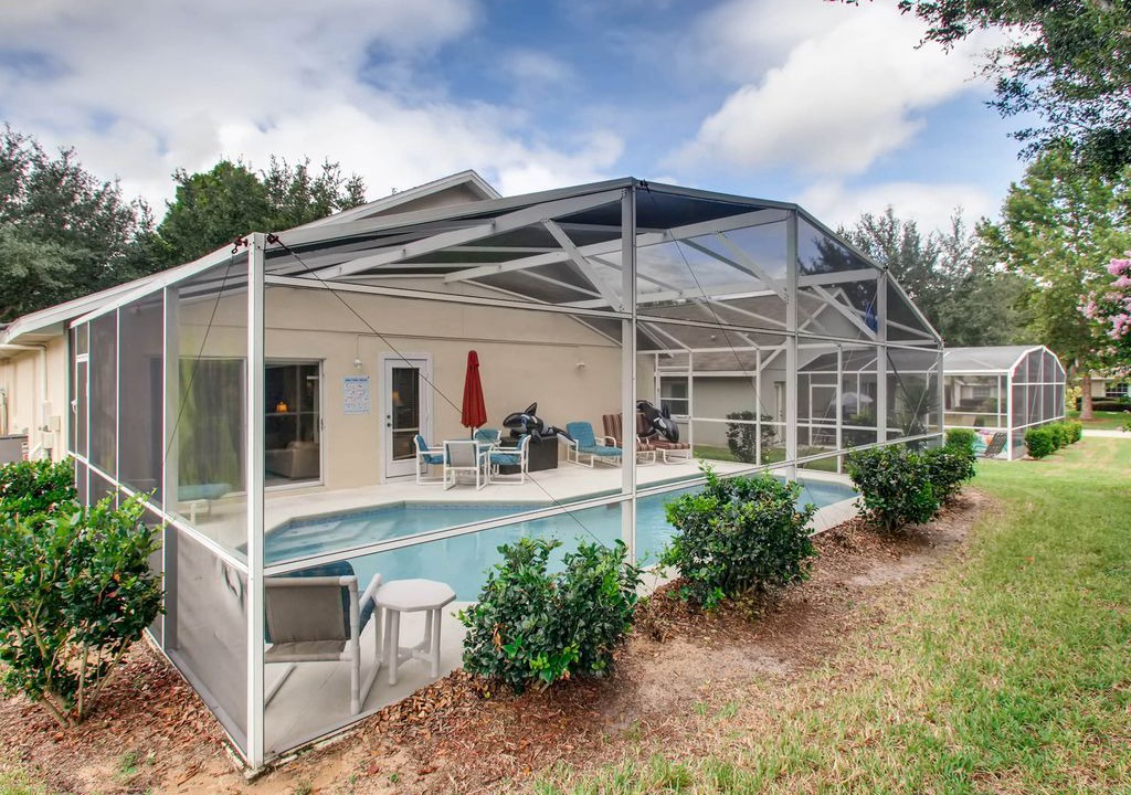 Photo of Buildings in Florida Pines