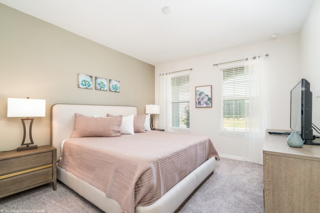Photo of Bedroom in Buena Ventura Lakes