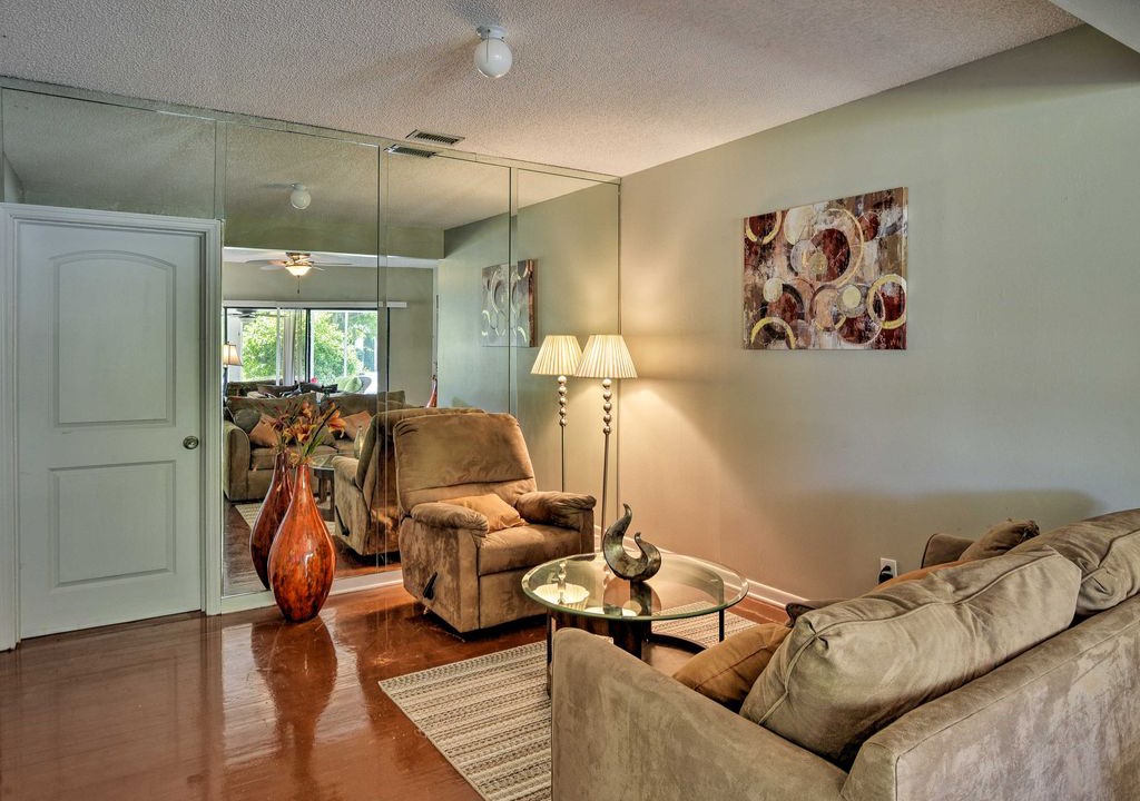 Photo of Livingroom in Winter Haven