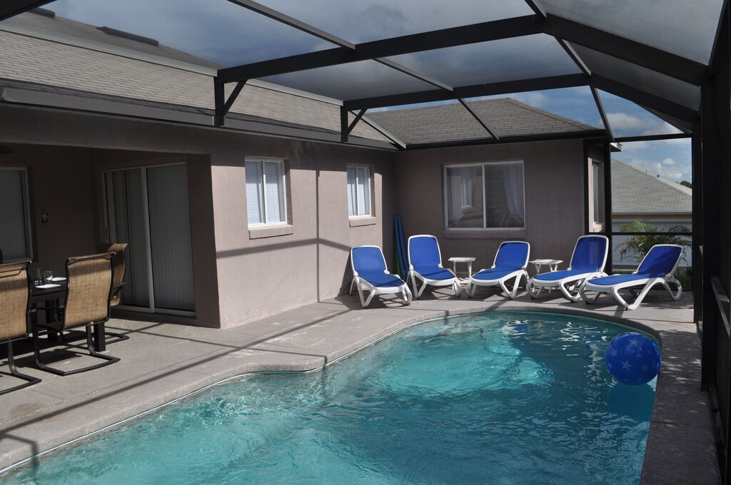 Photo of Outdoor in Hillcrest Estates